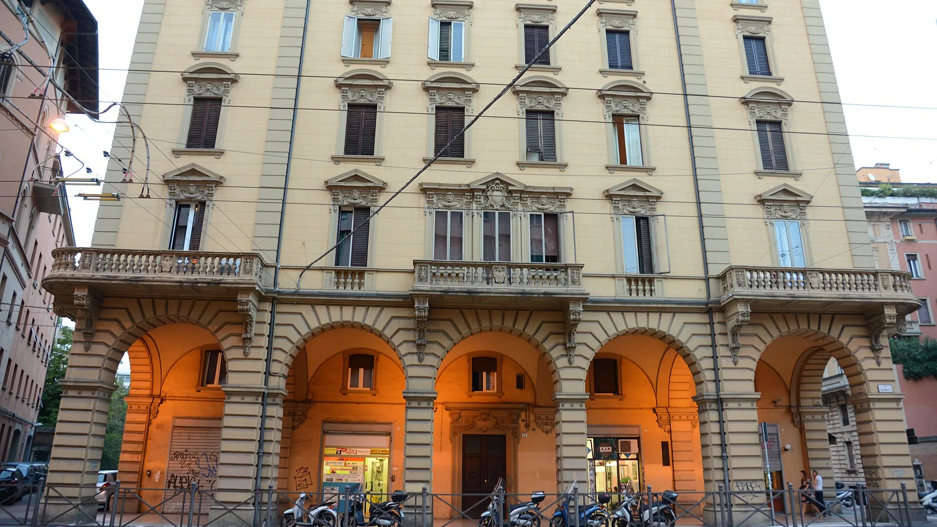 Scarlatti 6, Bologna (Emilia-Romagna)